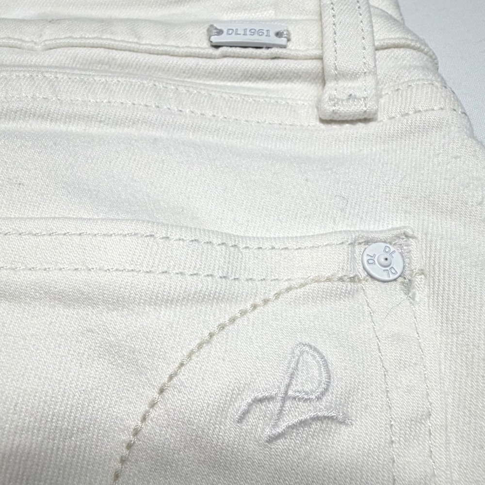 DL1961 Lara Cropped Flare Jeans – White Porcelain – Size 25 - Picture 11 of 12